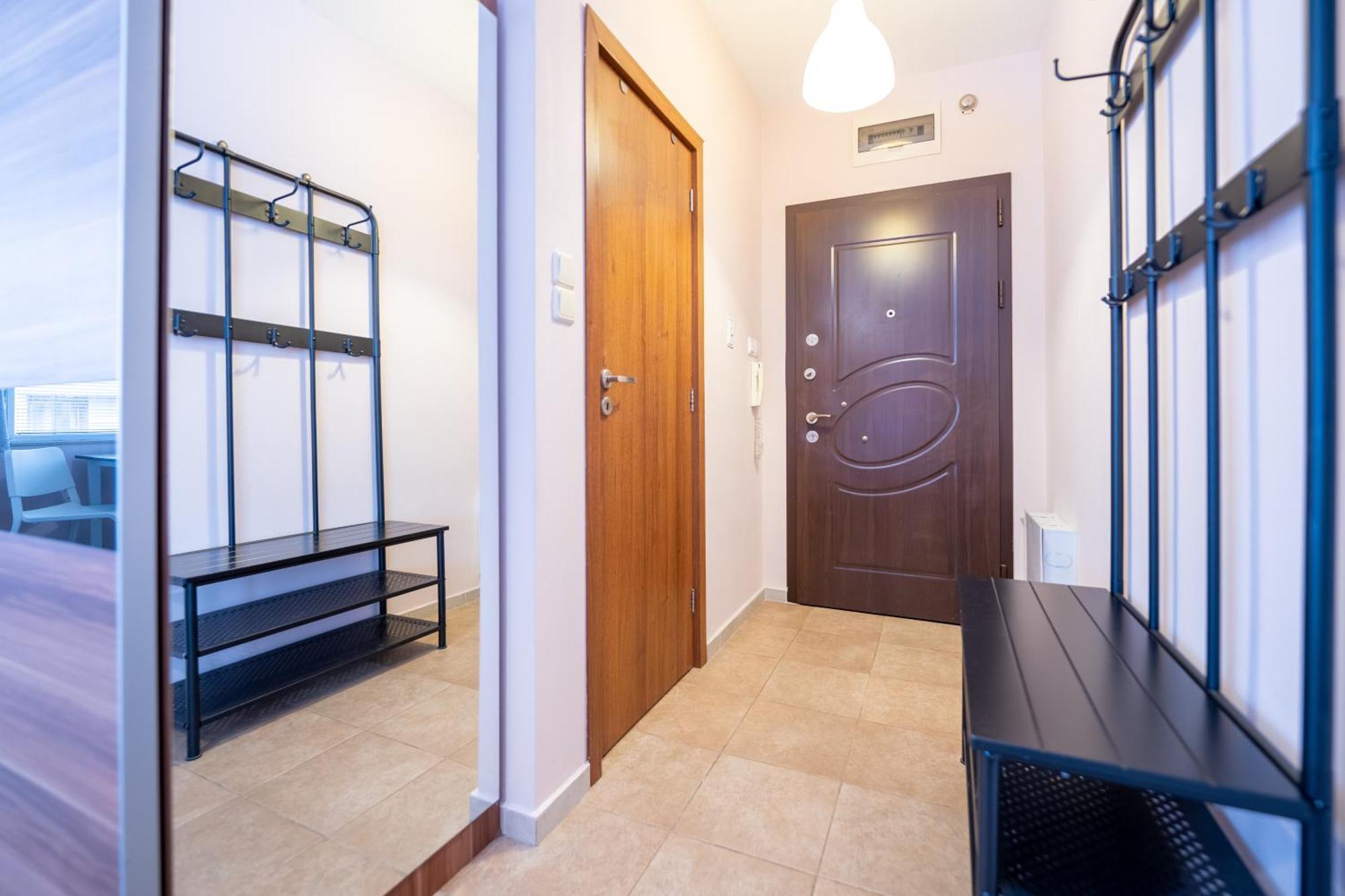 Lovely Apartment In Studentski Grad Sofia Esterno foto