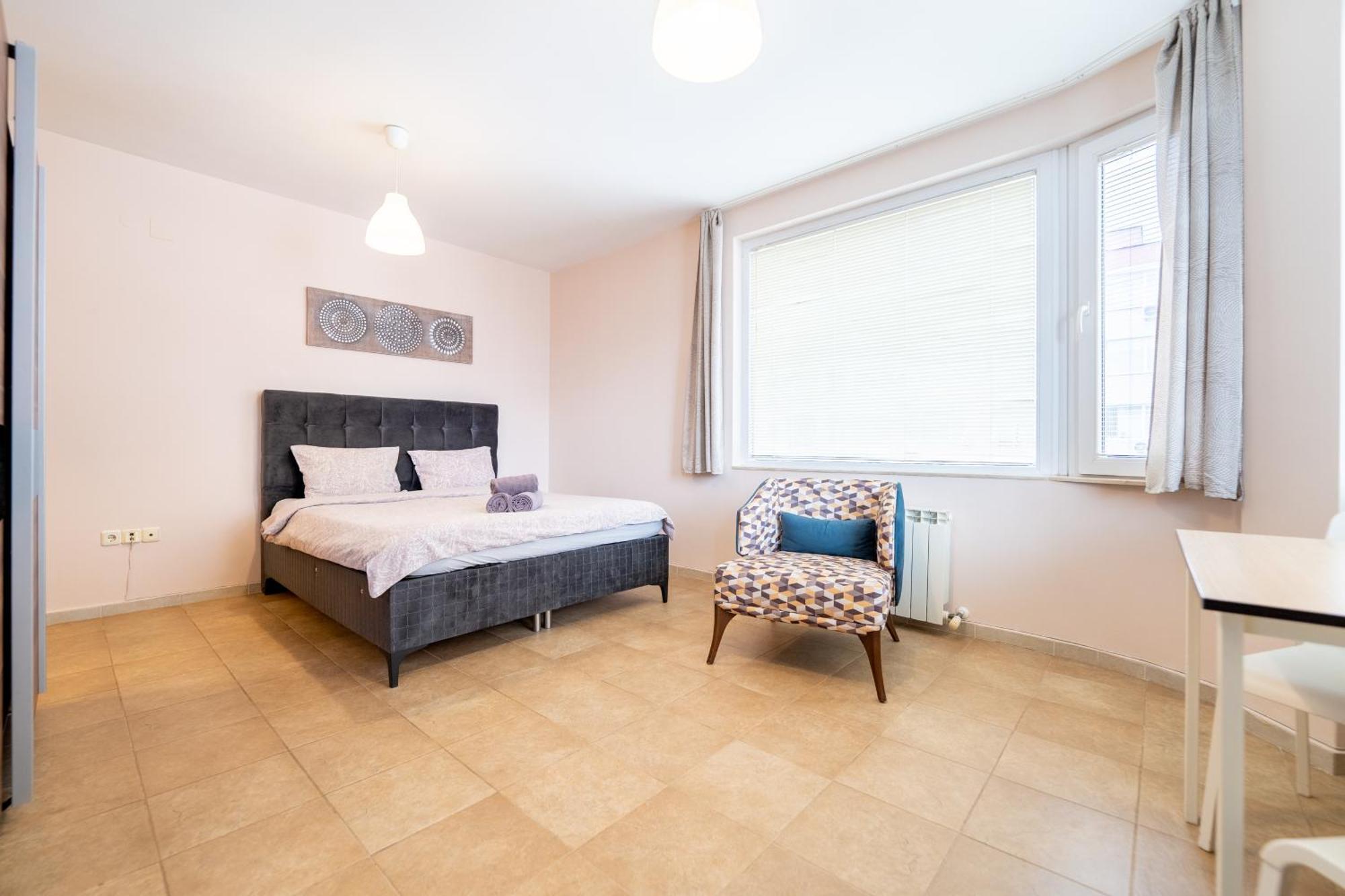Lovely Apartment In Studentski Grad Sofia Esterno foto